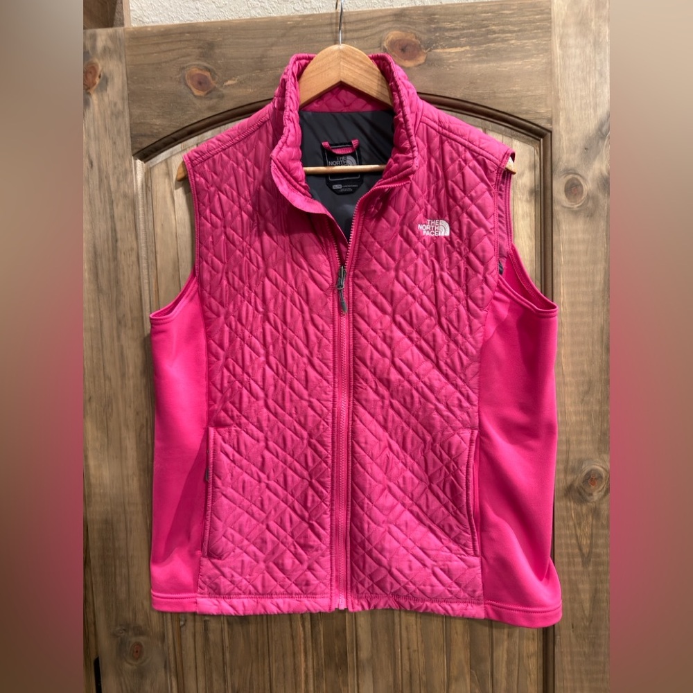 The North Face Women's Quilted Stretch Tech Vest XL